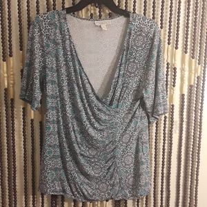 Dana Buchman  Classy blouse